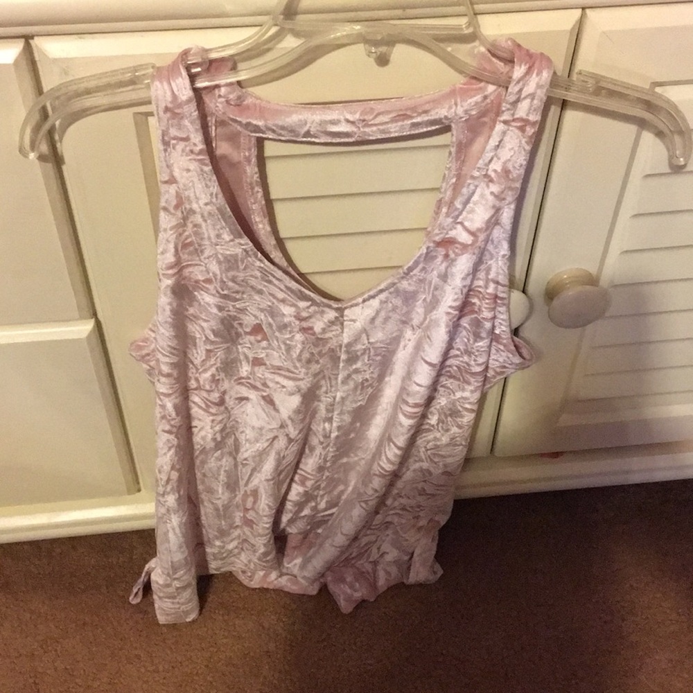 Pink velvet top - Picture 2 of 3